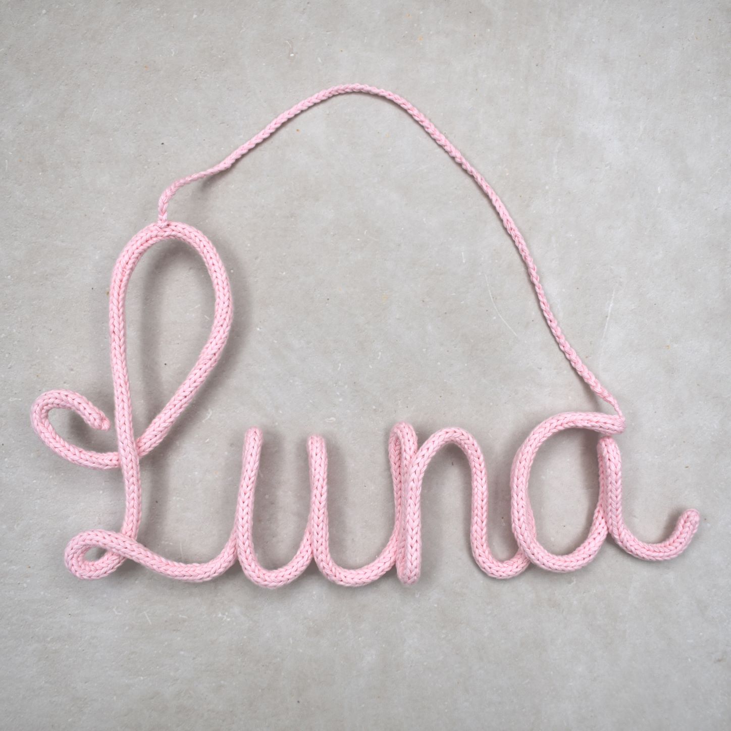 Punniknaam is een naamhanger voor op de kinderkamer handgemaakt door Iris van Studio Bambacht