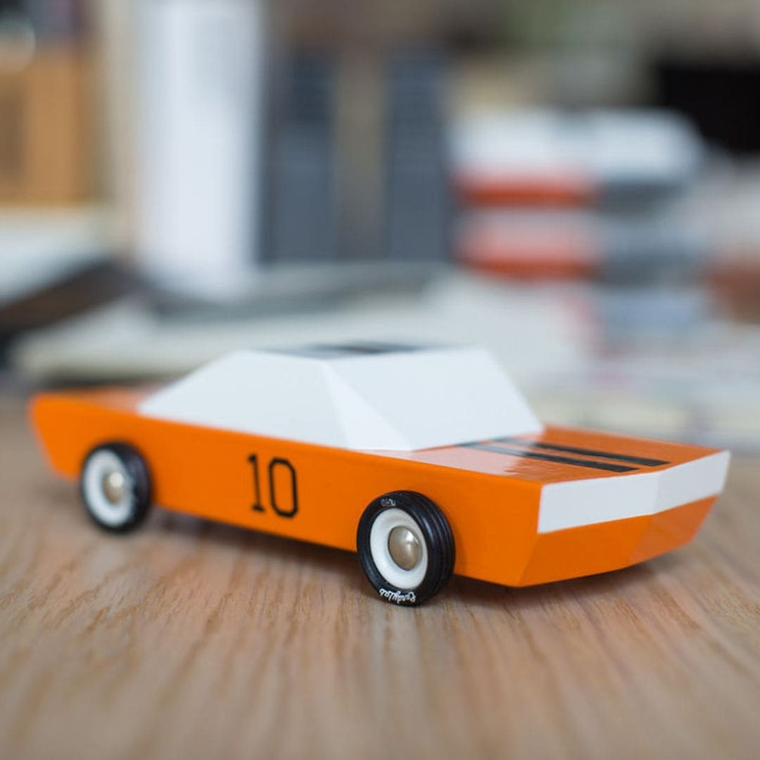 Candylab Toys houten speelgoed raceauto American GT 10 oranje van massief beukenhout