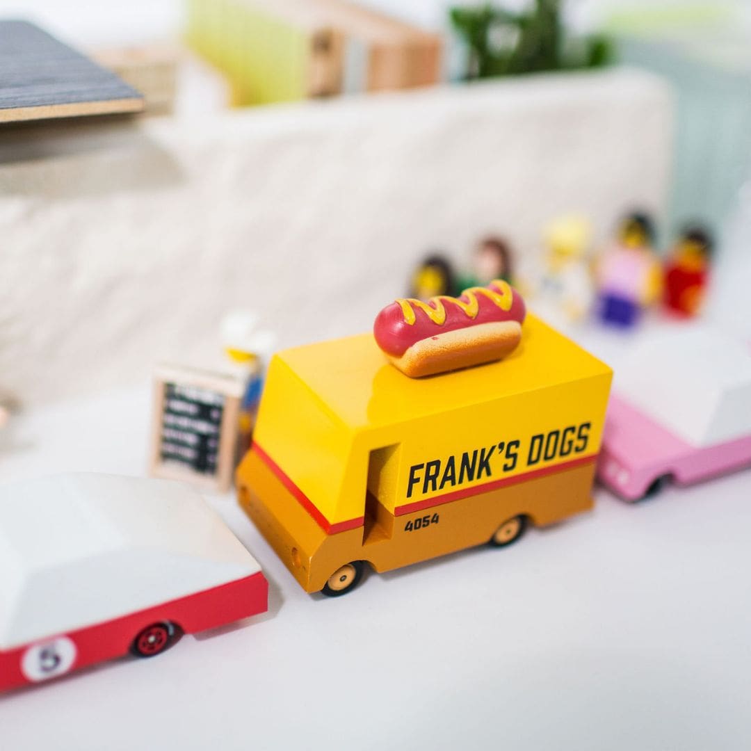 Candylab Hotdog Van - Candycar