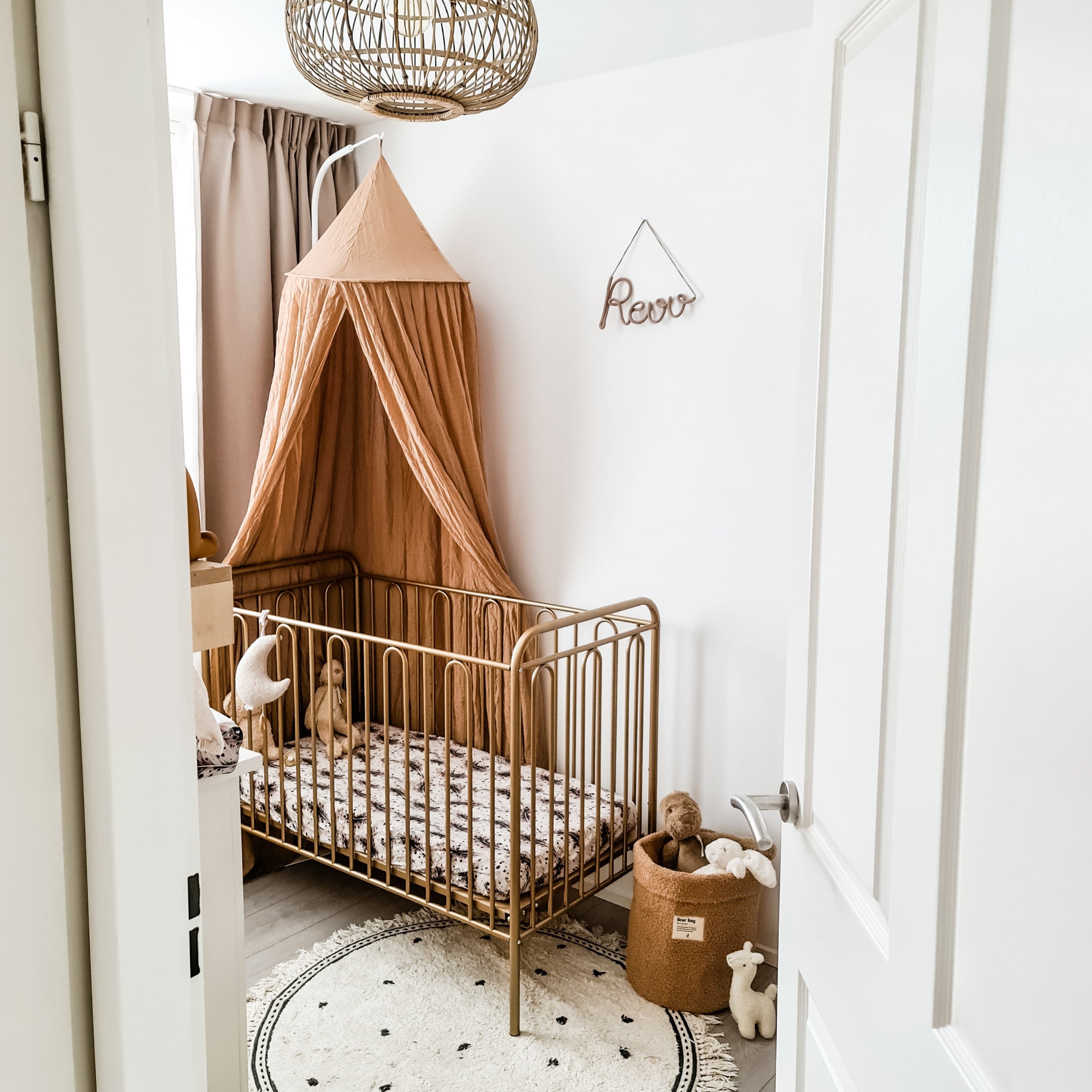 Punniknaam is een naamhanger voor op de kinderkamer handgemaakt door Iris van Studio Bambacht