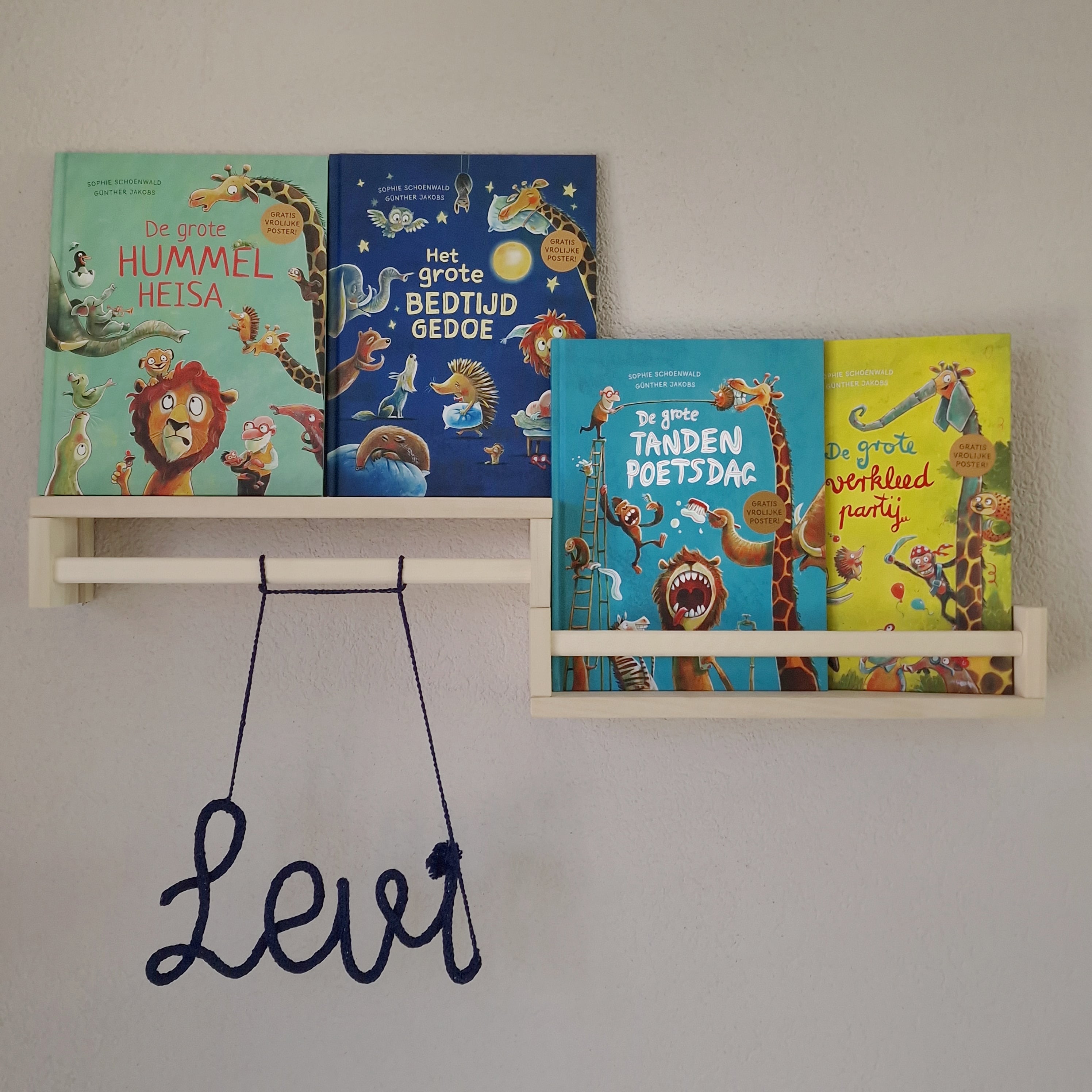 Punniknaam is een naamhanger voor op de kinderkamer handgemaakt door Iris van Studio Bambacht