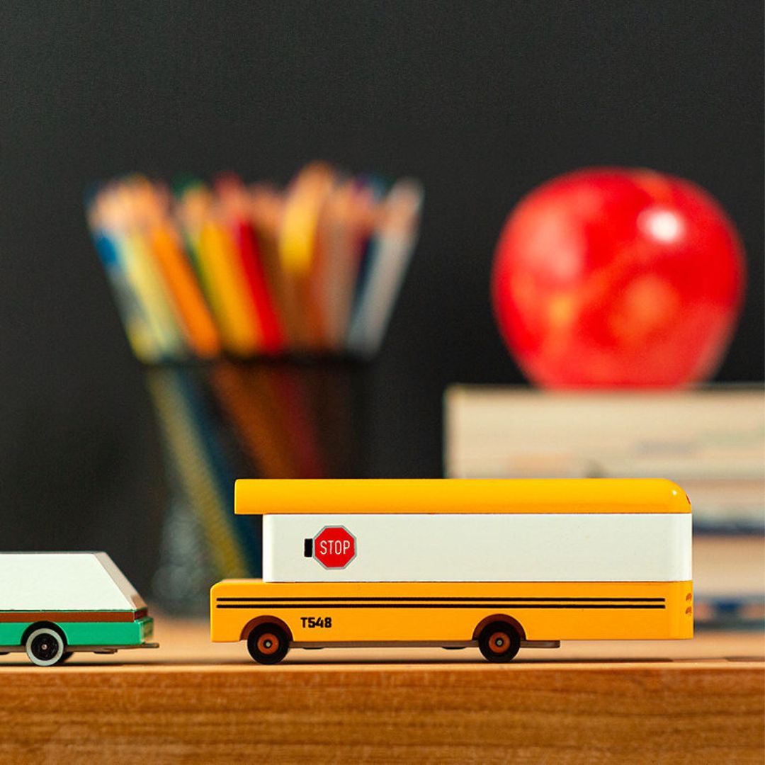 Candylab School Bus - Candycar