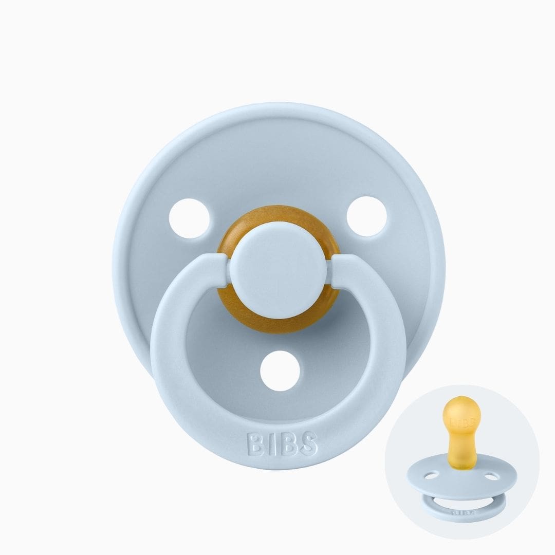 BIBS colour fopspeen met natuurrubber speen in de kleur baby blue