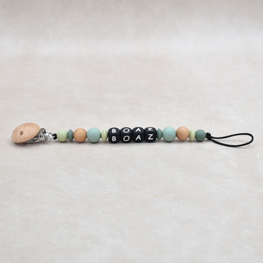 Speenkoord met naam oud groen Studio Bambacht