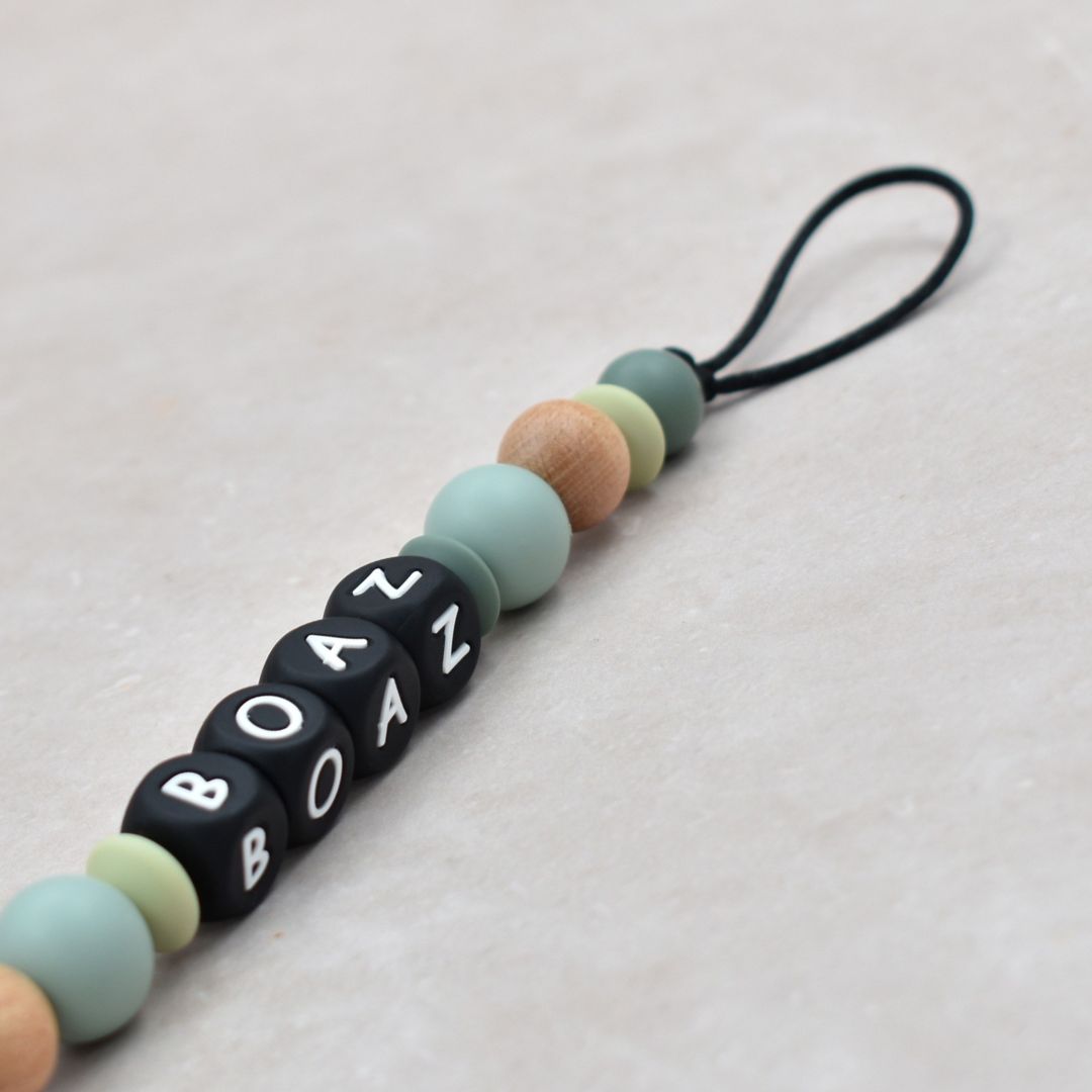 Speenkoord met naam oud groen Studio Bambacht