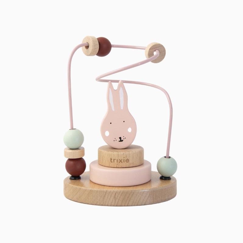 Trixie houten kralenframe konijn Mrs. Rabbit in de kleur licht roze