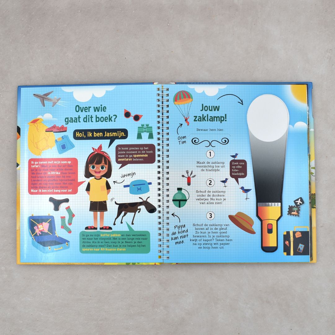 zoekboek met zaklamp speuren naar wilde dieren in Afrika van uitgeverij lantaarn publishers