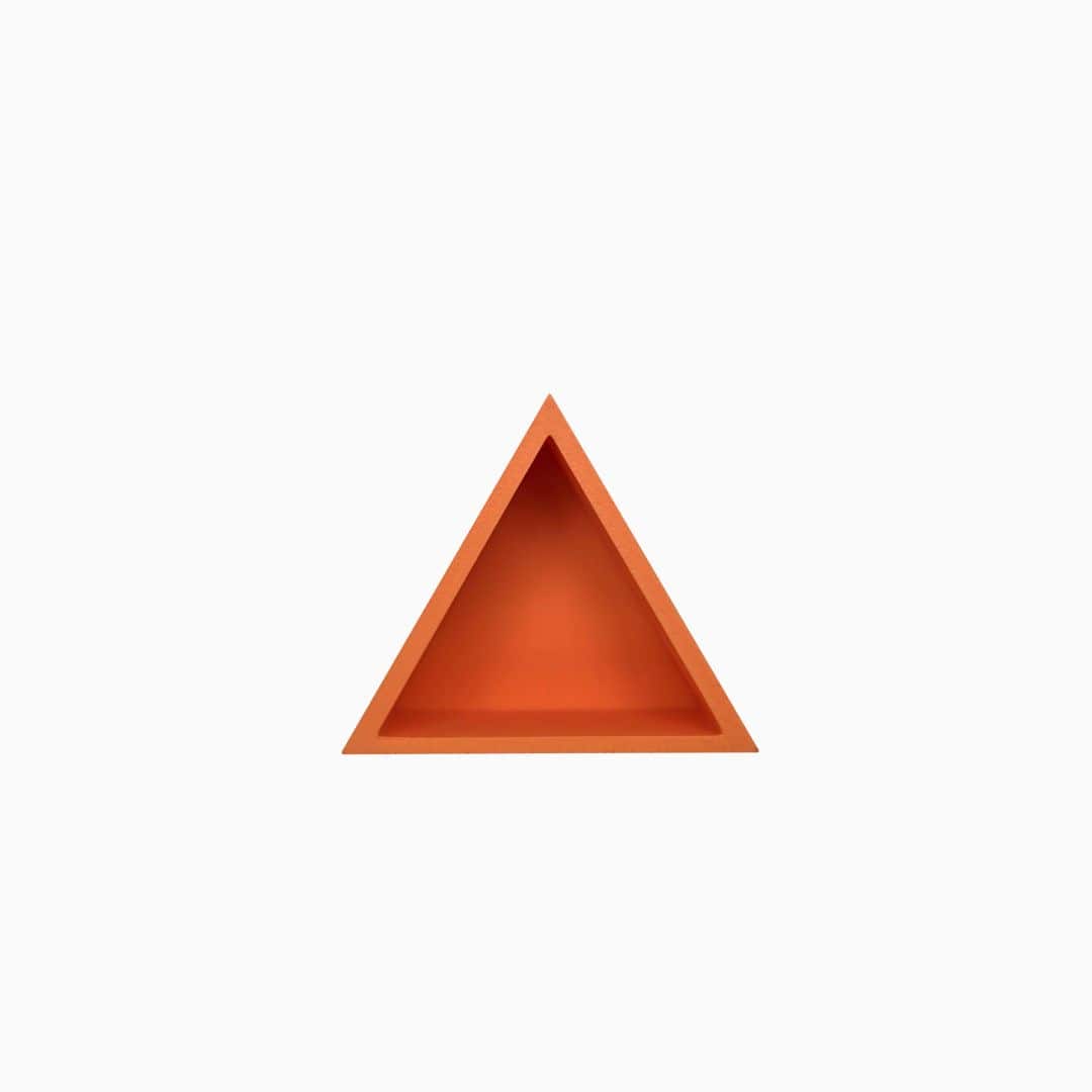 Grennn speelbakje 'mandigo' rechte driehoek in de kleur oranje