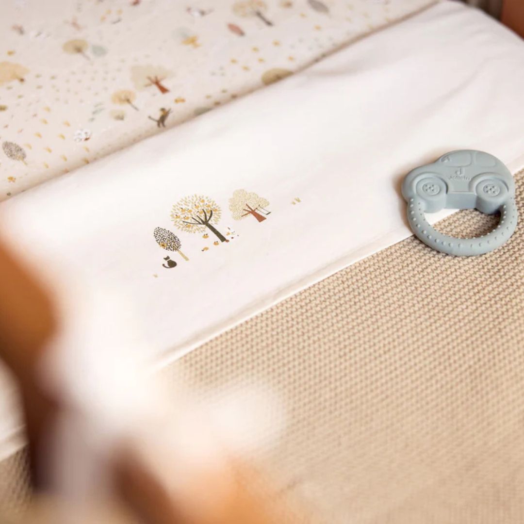 Jollein ledikantlaken 120x150cm in het thema Tiny Park