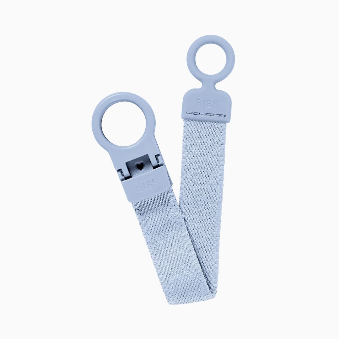 BIBS Loop Clip speenkoord in de blauwe kleur Dusty Blue 