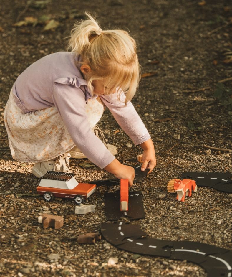 Buiten speelgoed bij Studio Bambacht