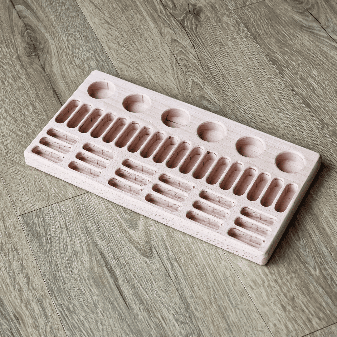 Grapat houten houder voor nins, ringen en munten van Circle of wood