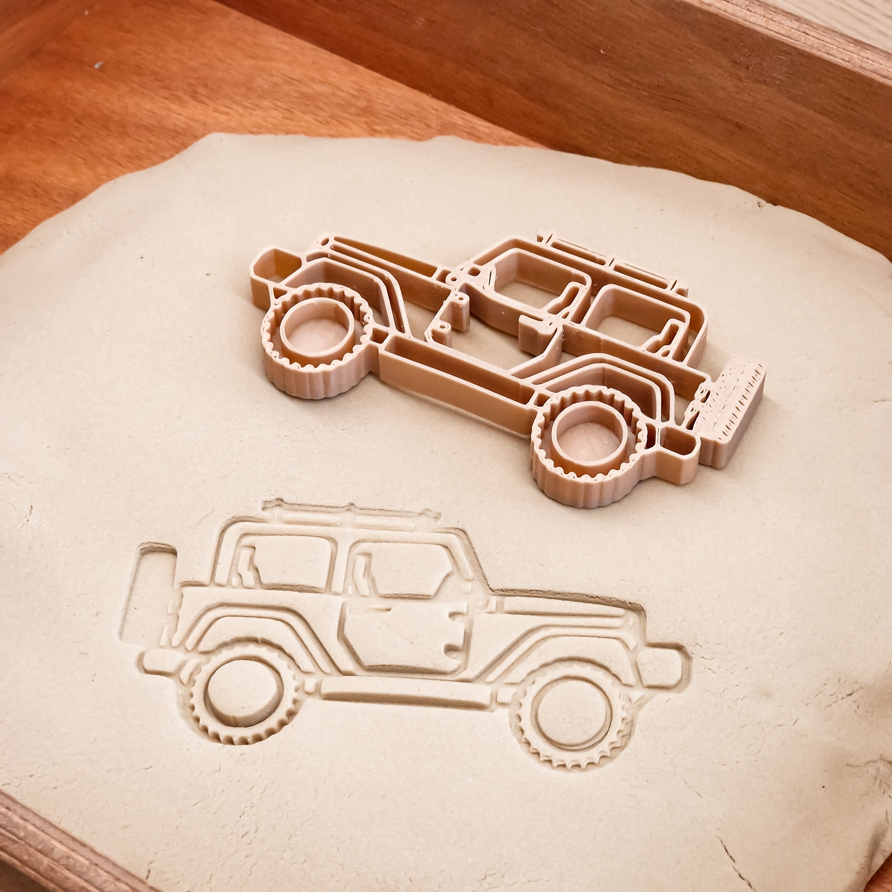 Grennn kinetisch zand vormpje jeep