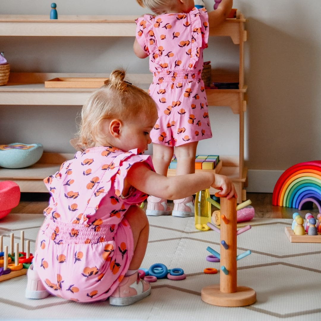 Grimms houten sorteerboom voor houten ringen in pastel