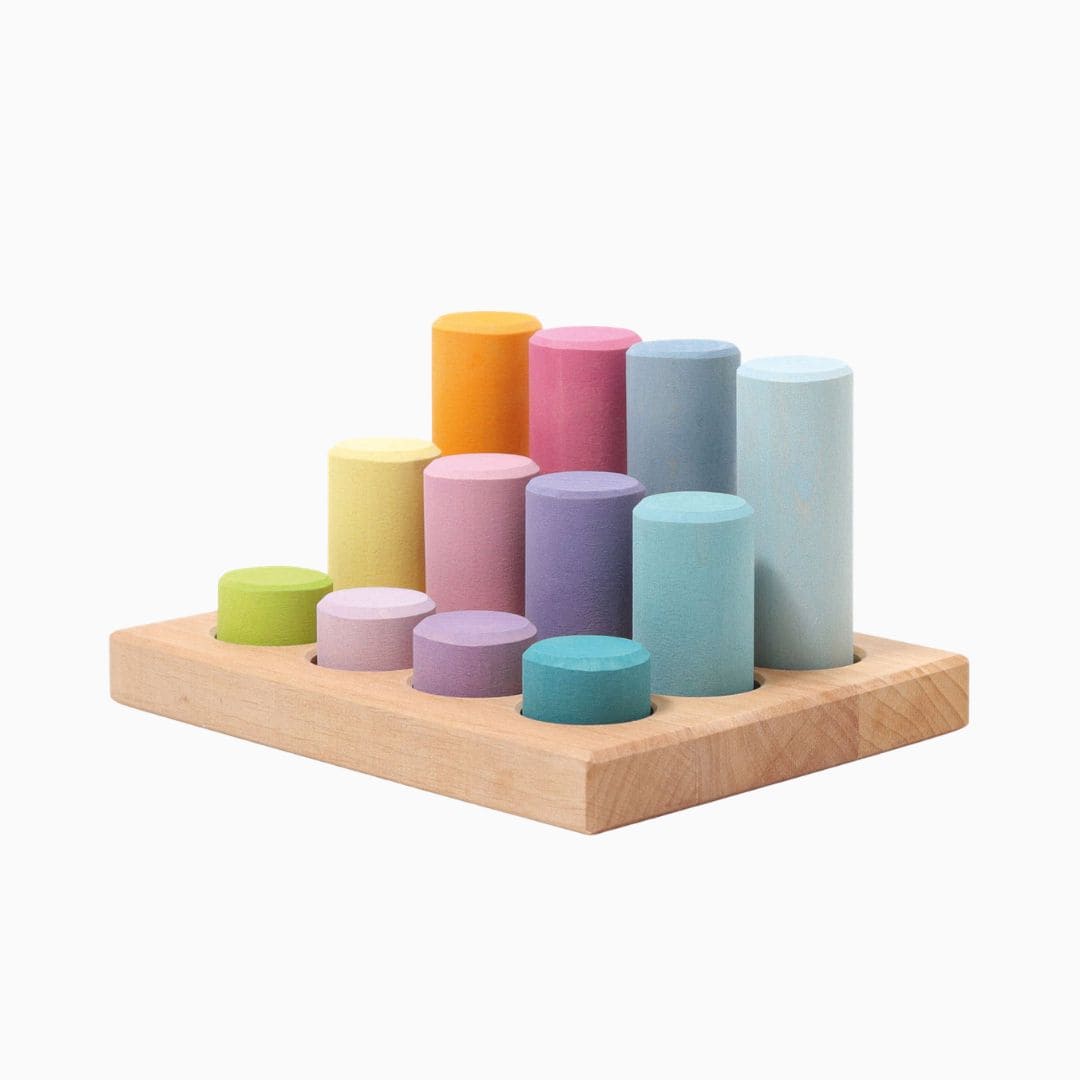GRIMMS houten sorteerbord met staven in pastelkleuren