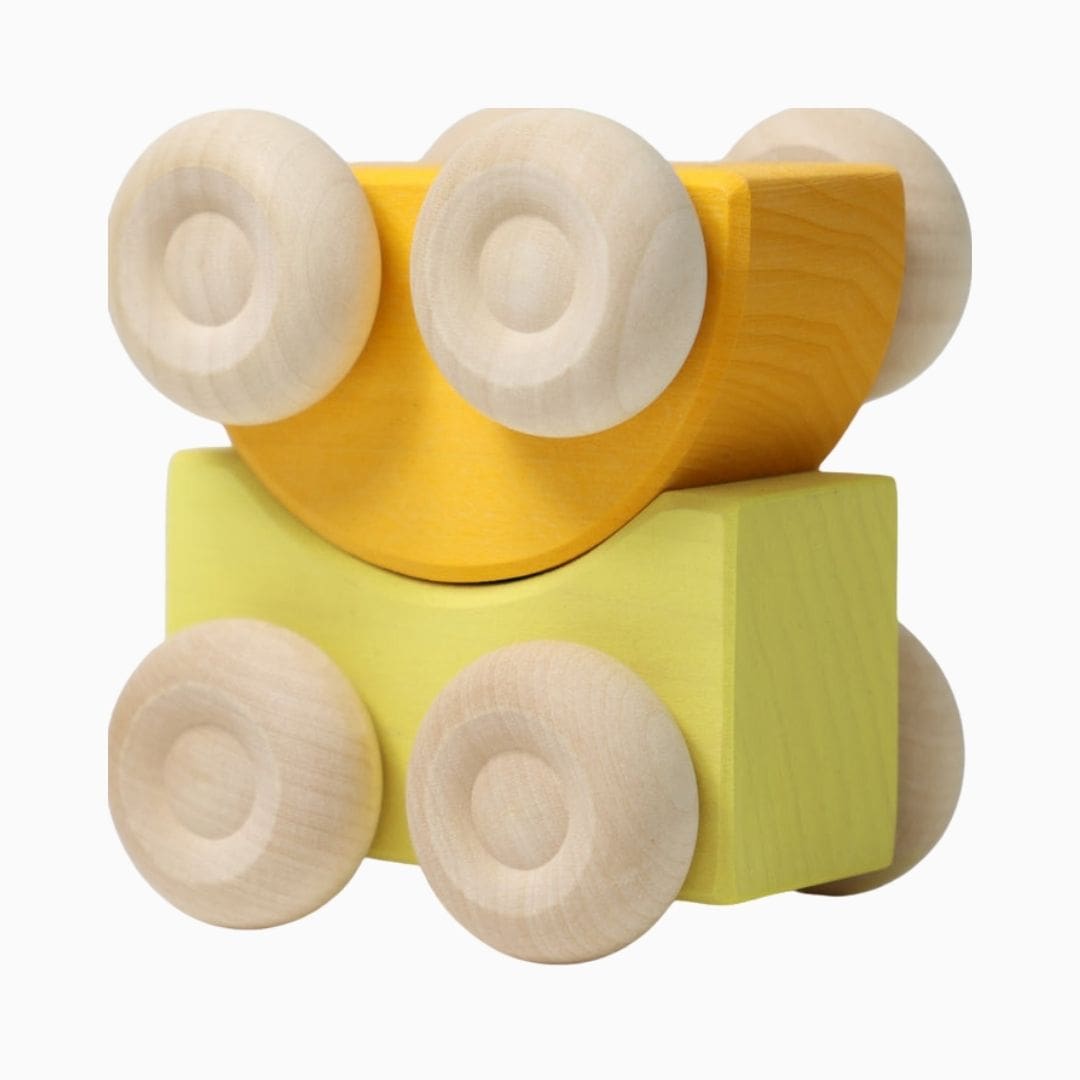 grimms houten, stapelbare auto's in geeltinten