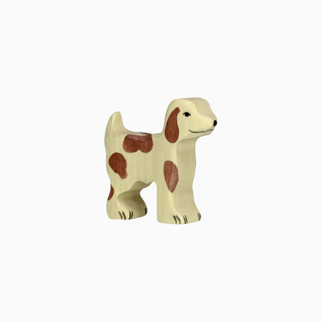Holztiger houten hond voor op de boerderij