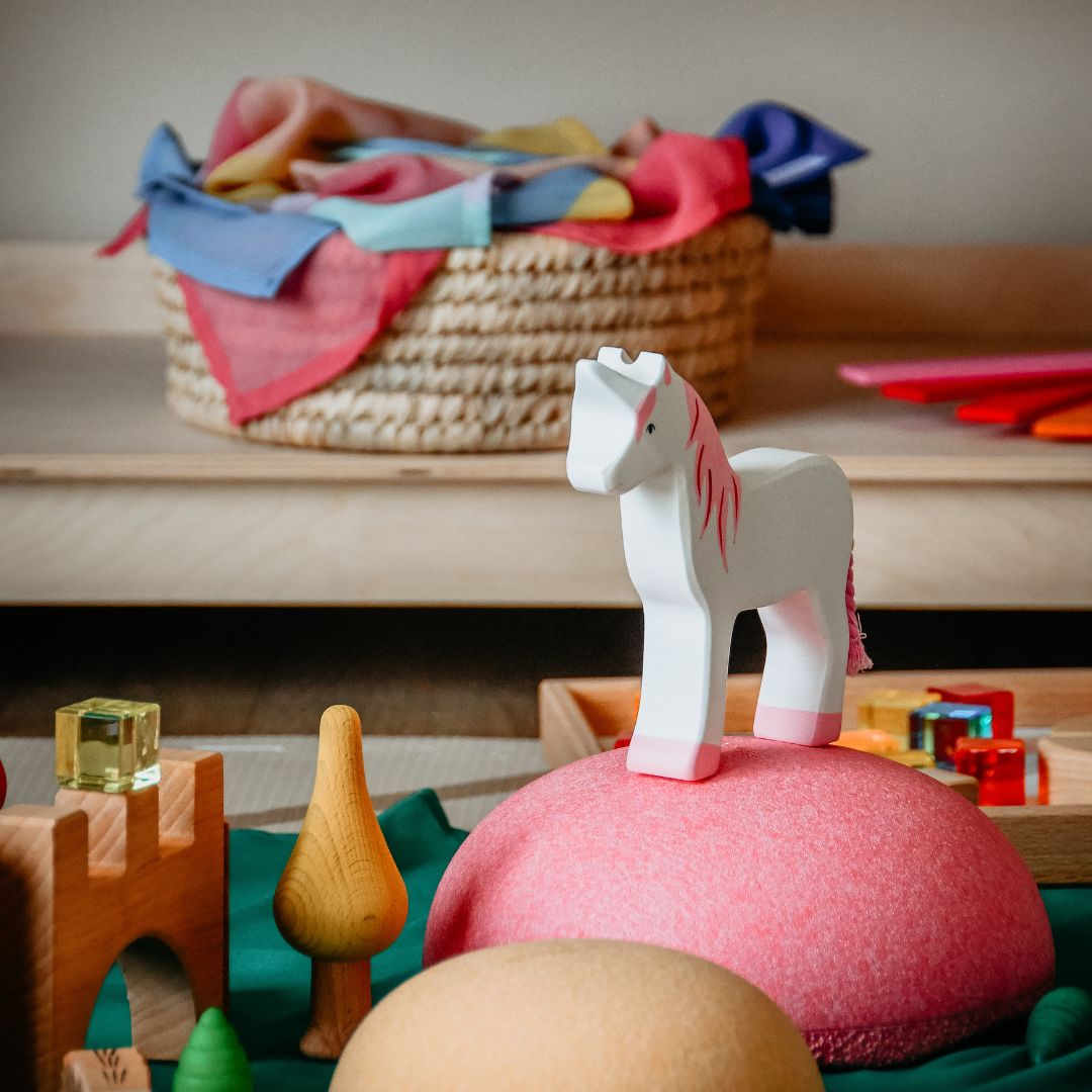 Holztiger handgemaakt houten speelfiguur eenhoorn