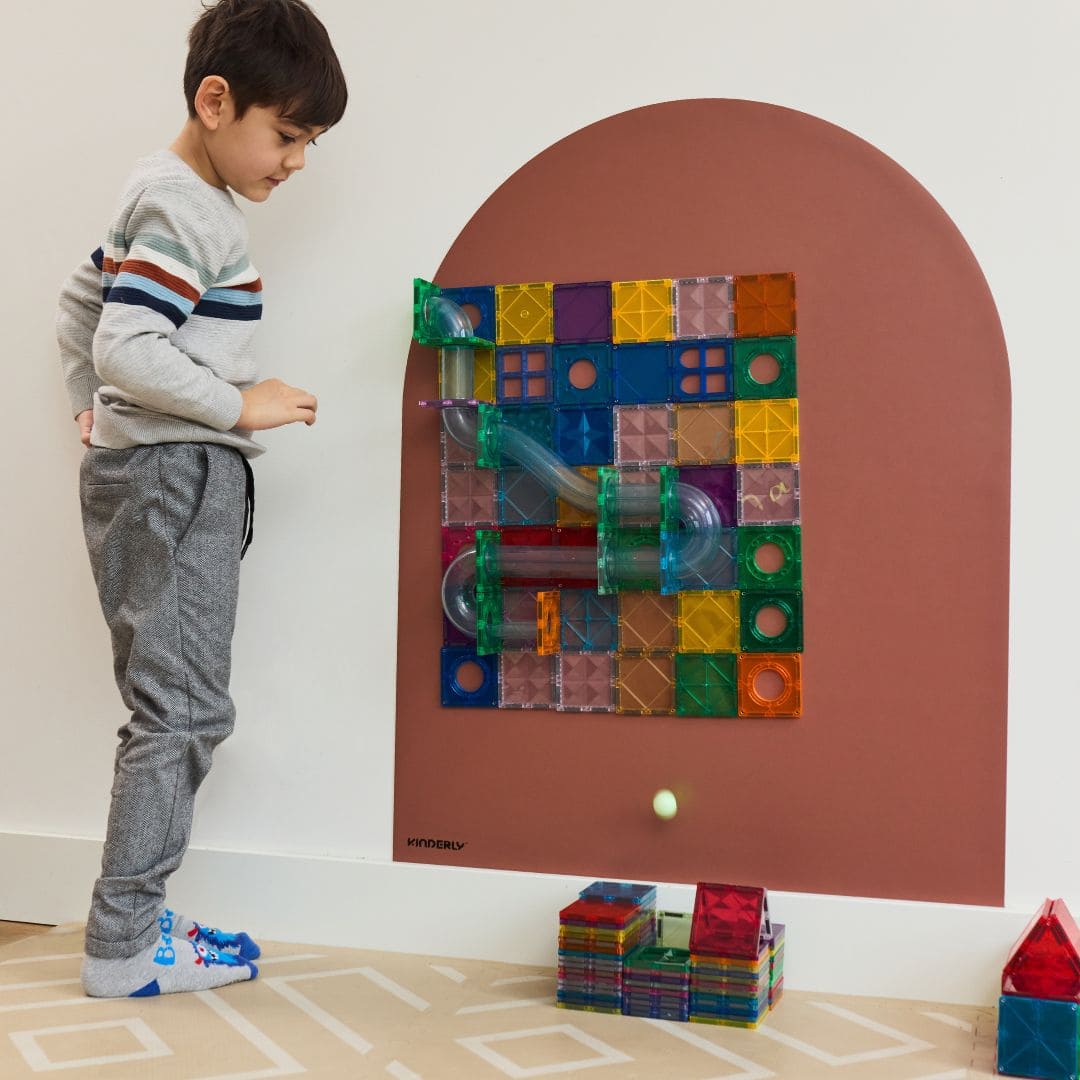 Kinderly magnetisch behang muursticker in de kleur clay roodbruin