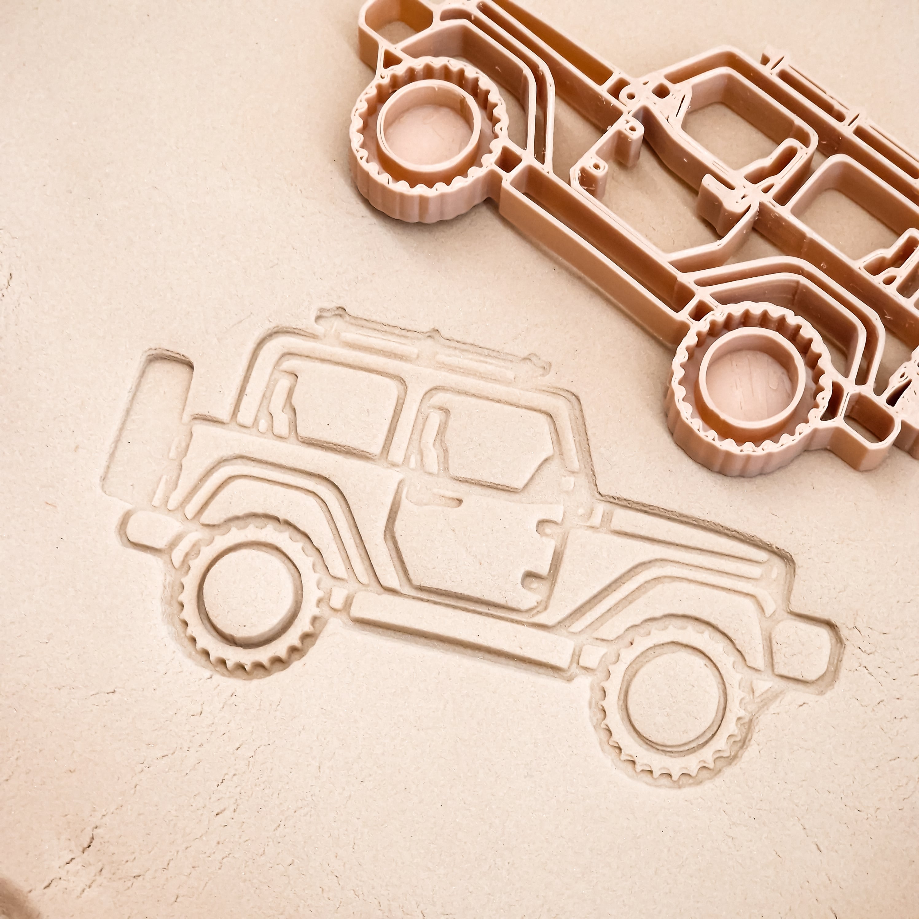 Grennn kinetisch zand vormpje jeep