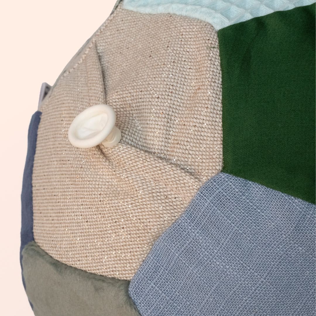 Little Botanic Label ballonbal jeans in de kleur blauw, groen en beige