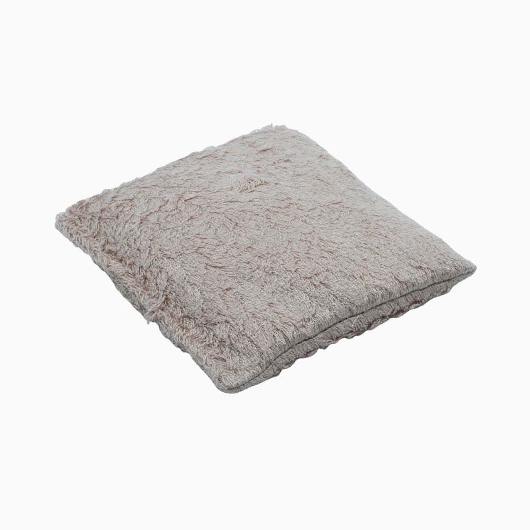 Little Botanic label pittenzakje van badstof in de kleur nude