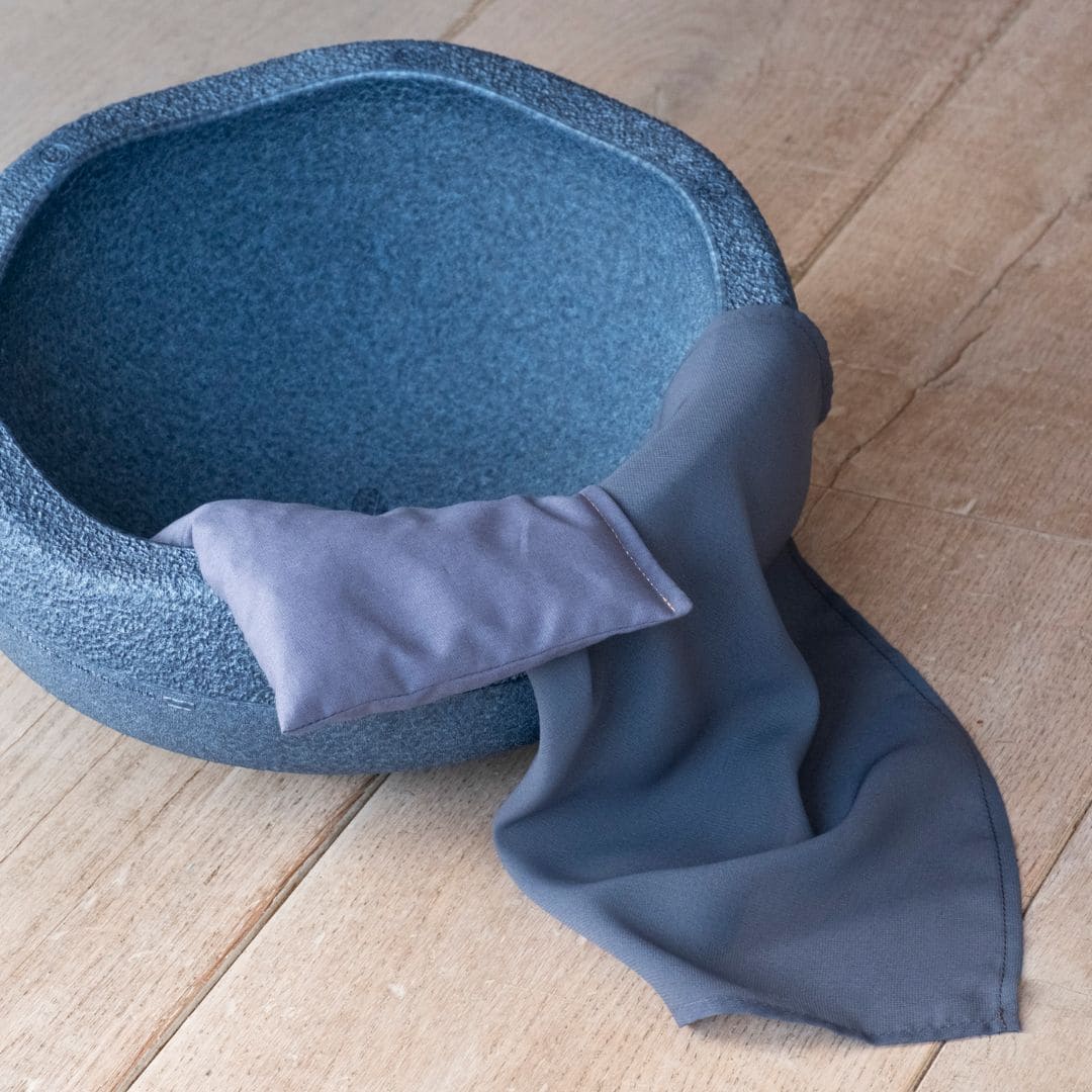 Little Botanic Label playcycle speeldoek in de kleur schemerblauw