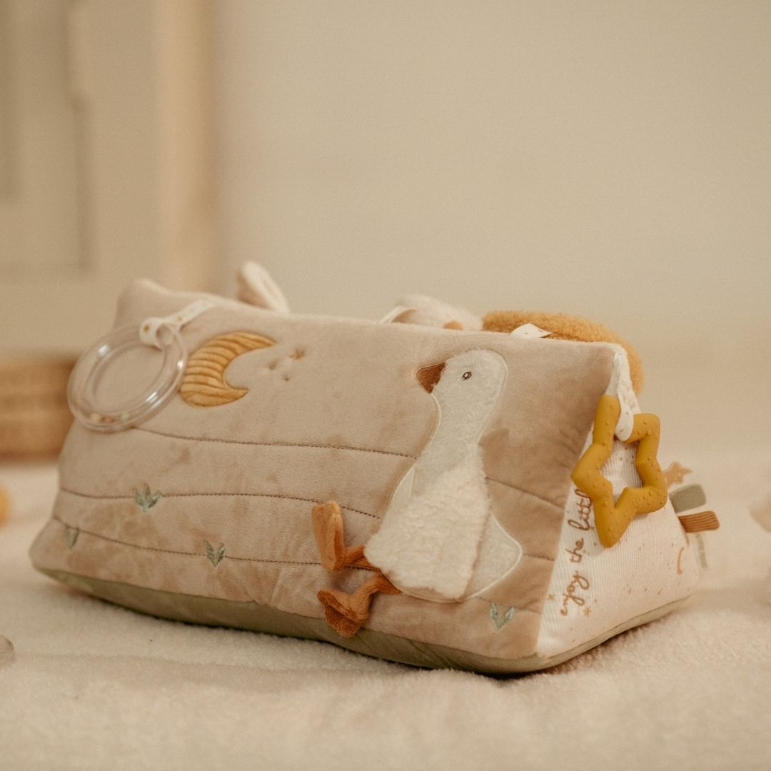 Little Dutch activiteiten driehoek uit de collectie Newborn Naturals