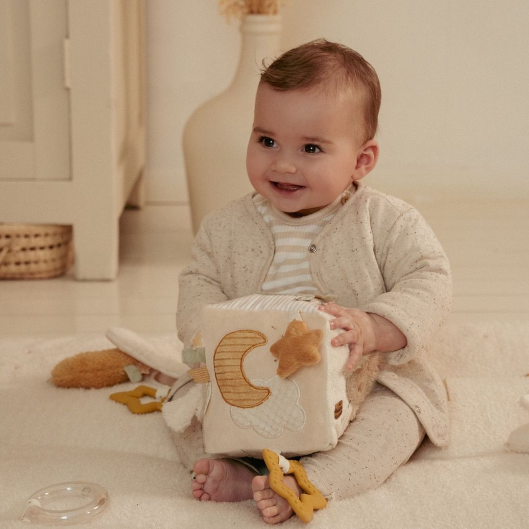 Little Dutch activiteitenkubus uit de collectie Newborn Naturals
