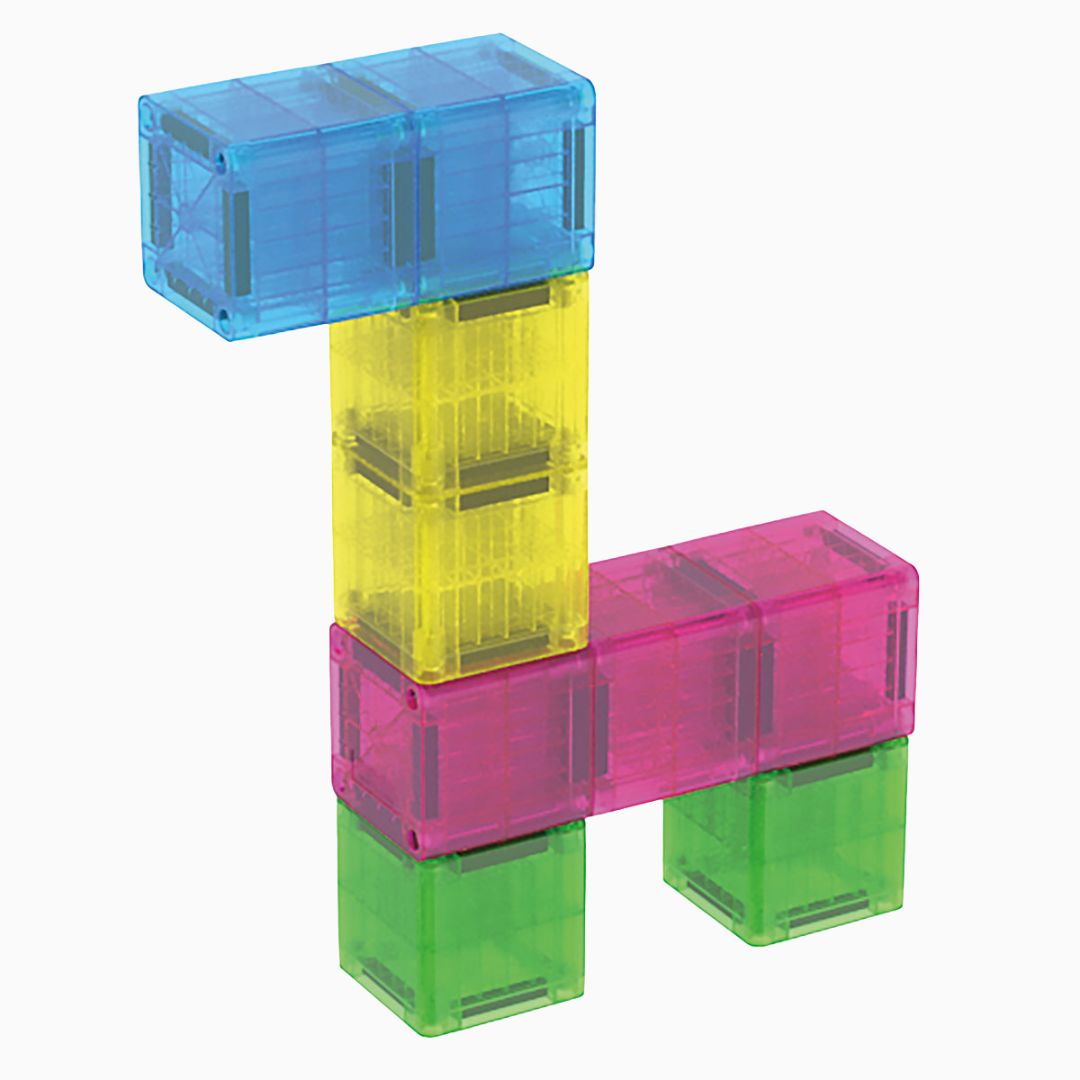 Magna Tiles MicroMages cubes travel set met 9 mini magnetische tegels in vier kleuren in kubus vorm