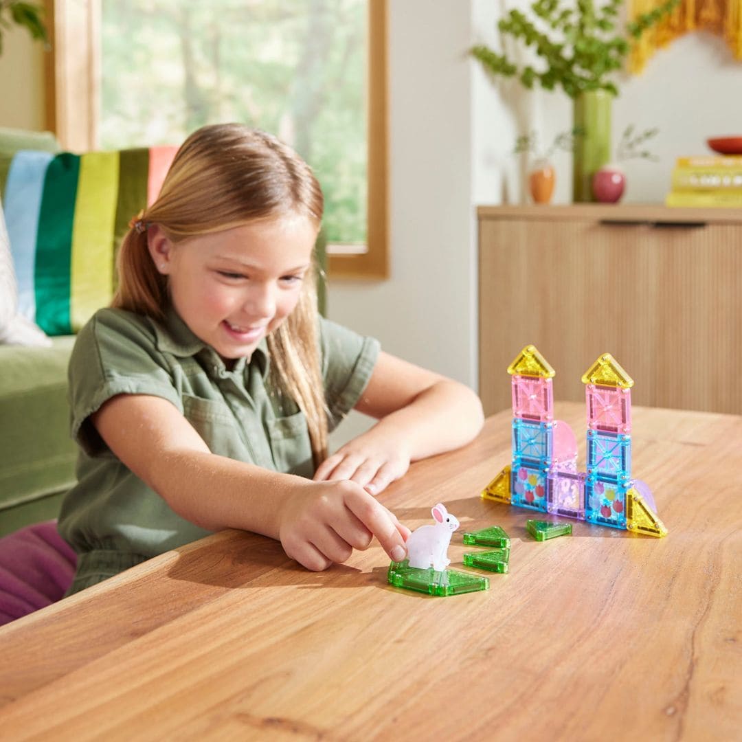 Magna tiles travel set met kleine magnetische tegels in een opbergblik in het thema voorjaar Spring Garden