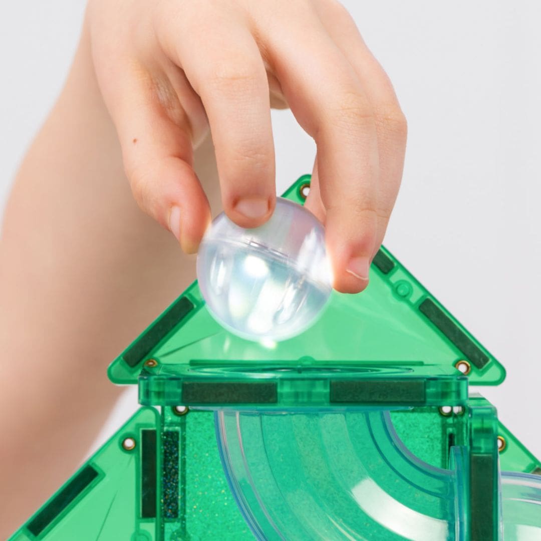 Connetix magnetische tegels knikkerbaan om kerstboom ball run te maken