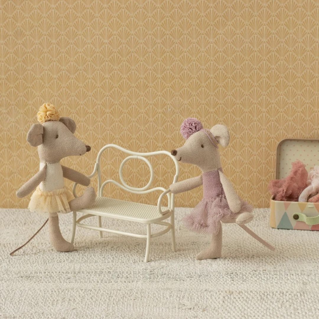 Maileg ballerina kleine zus muis in de kleur Heather