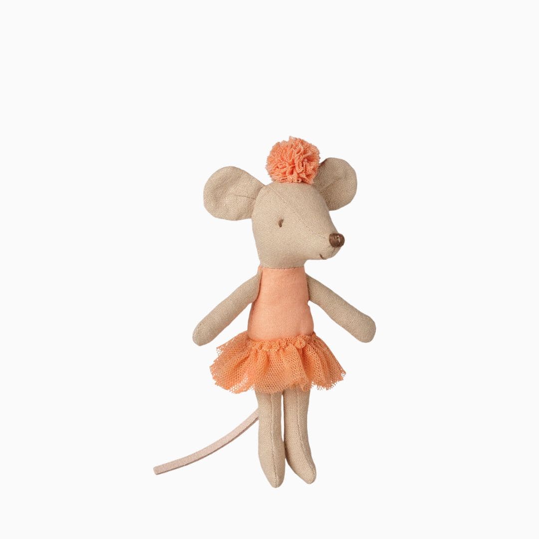 Maileg ballerina muis kleine zus in de kleur apricot