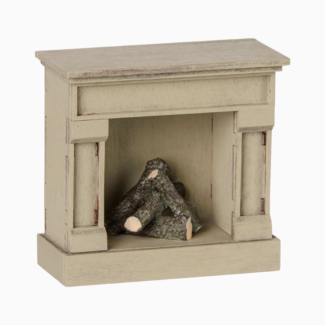 Maileg houten openhaard in de kleur off white