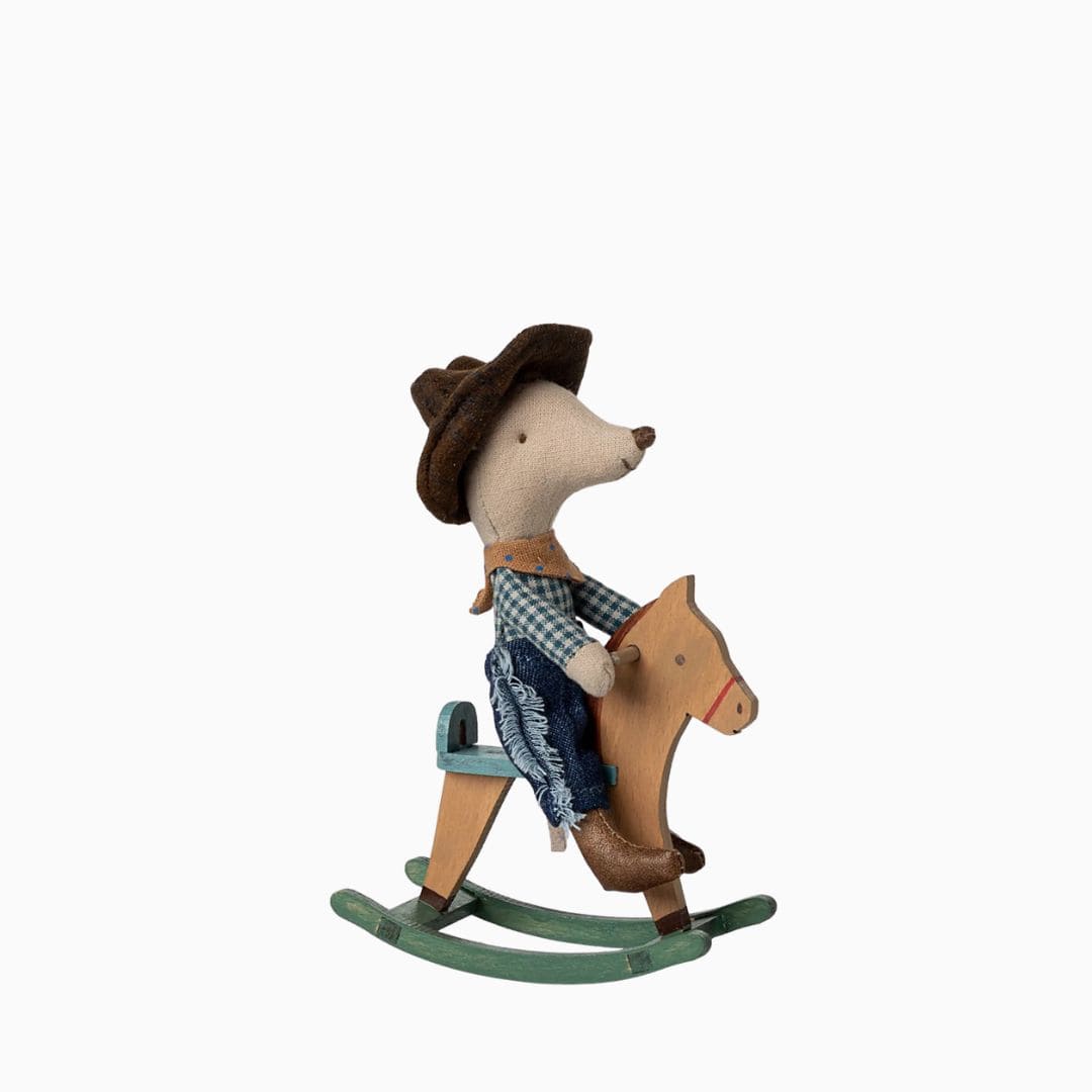 Maileg muis cowboy met hobbelpaard - kleine broer