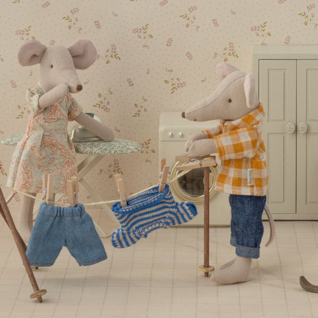 Maileg poppenkleding set met gele geruite blouse en spijkerbroek voor papa muis 