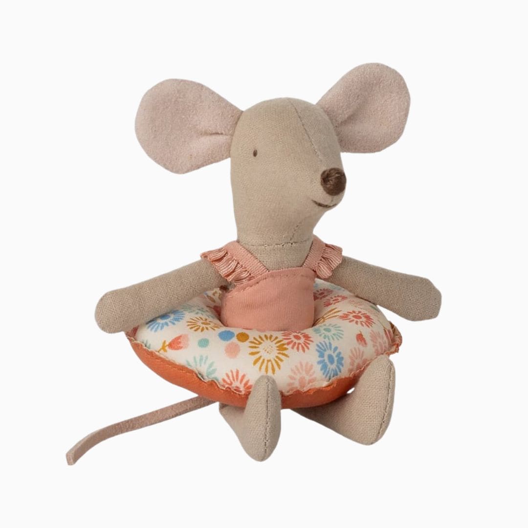 Maileg strandmuis kleine zus met zwemband