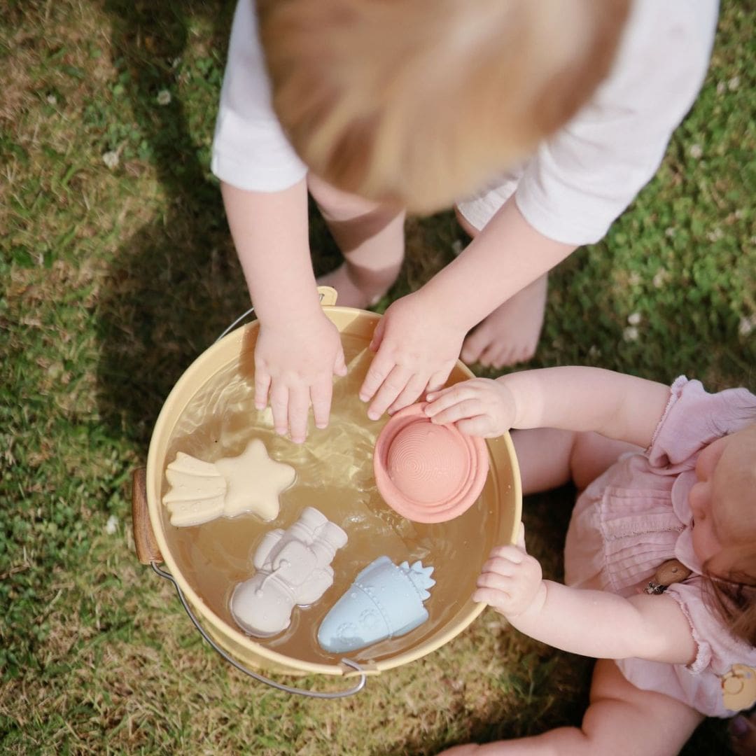 mushie badspeelgoed set met vier badspeeltjes in thema ruimte