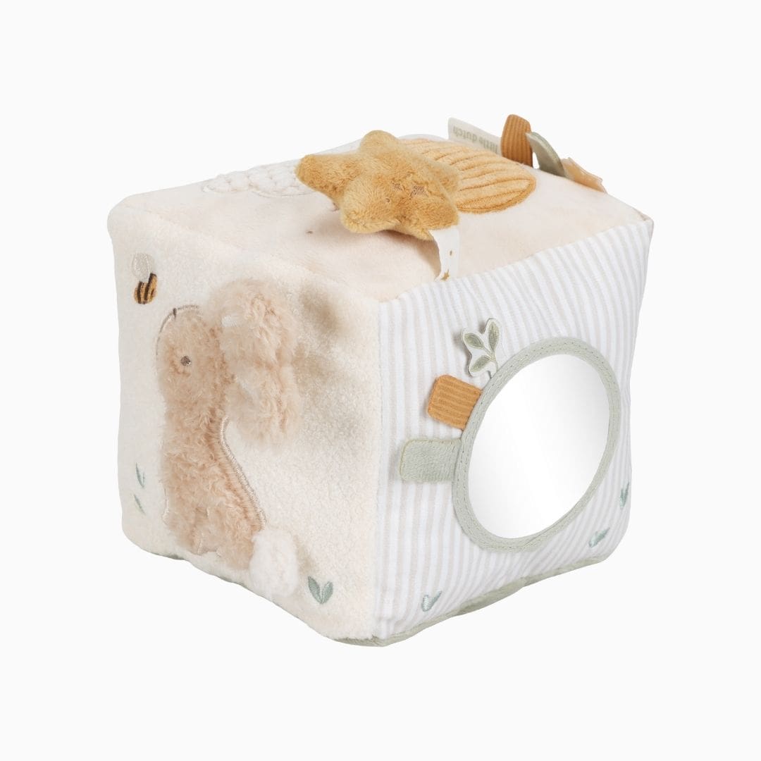 Little Dutch activiteitenkubus uit de collectie Newborn Naturals