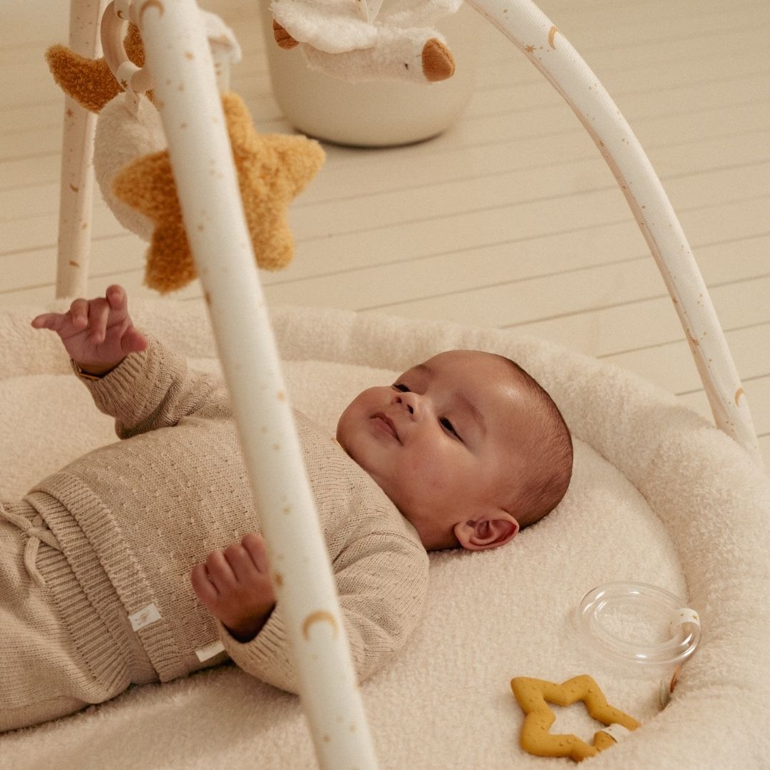 Little Dutch speelkleed met boog uit de collectie Newborn Naturals