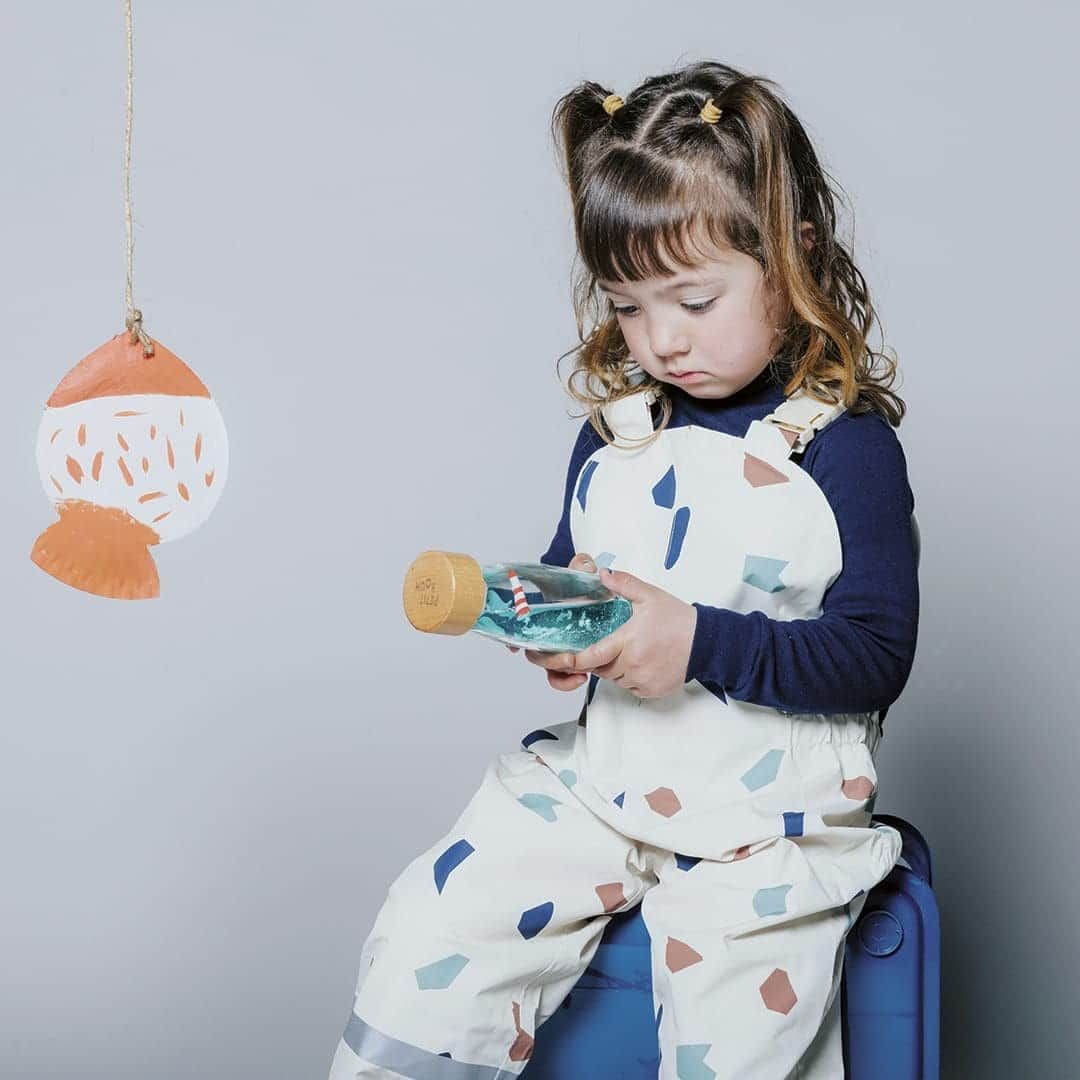 Petit boum sensorische fles move bottle whale