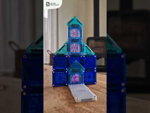 MagnaTiles travelset met mini magnetische tegels in het thema winter wonderland 