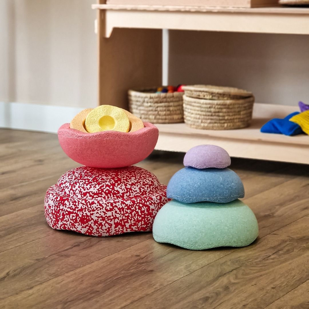 Limited edition stapelstein inside set in pastel kleuren met special original steen blush & red mix