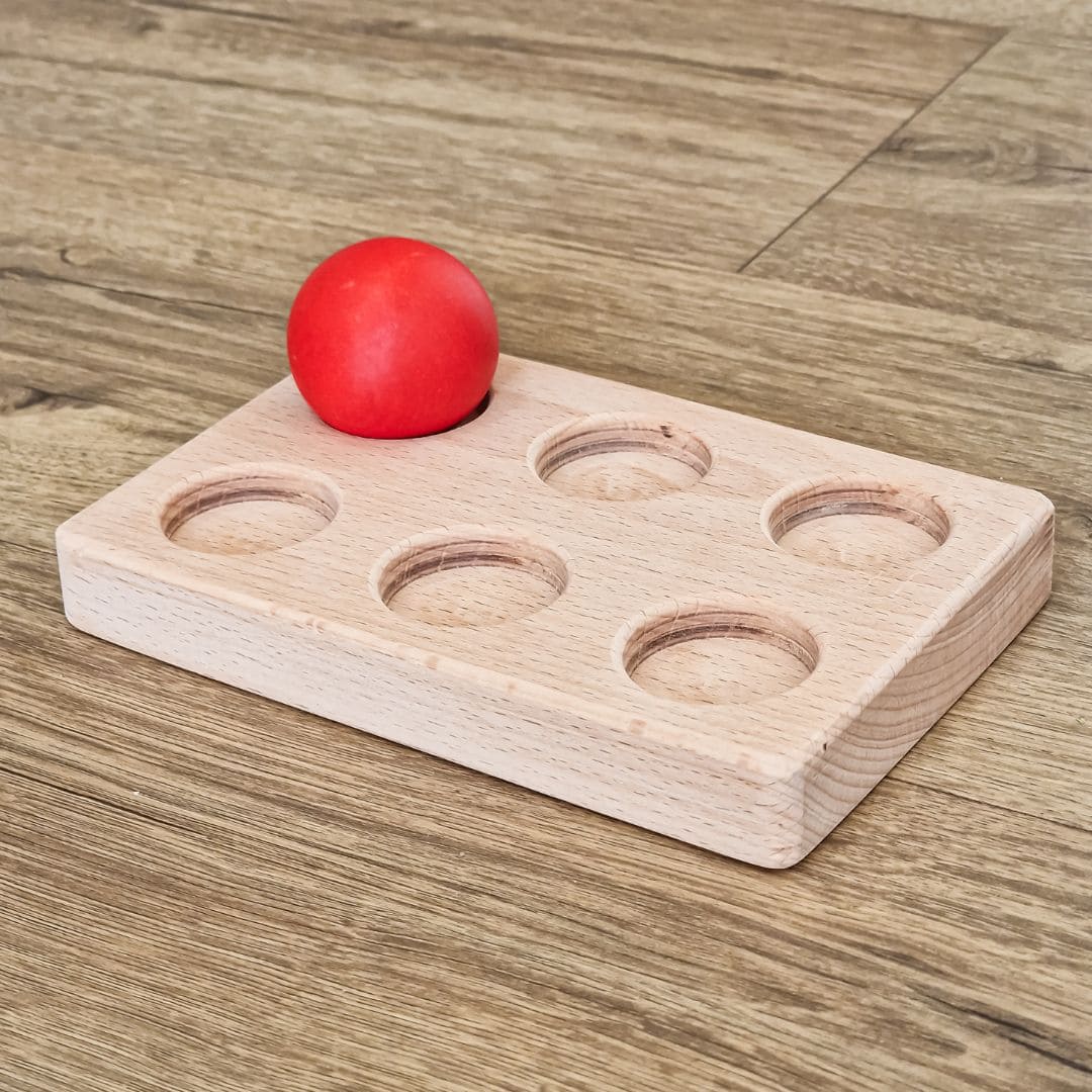 Houten houder voor de houten ballen van GRIMM's of Grapat