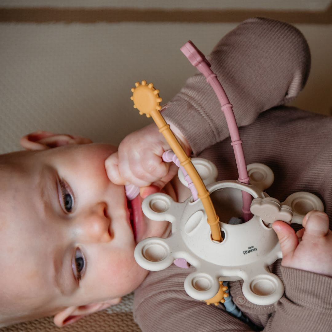 Tickit sensorisch speelgoed silisoft zip pull fidget toy in de kleur sand