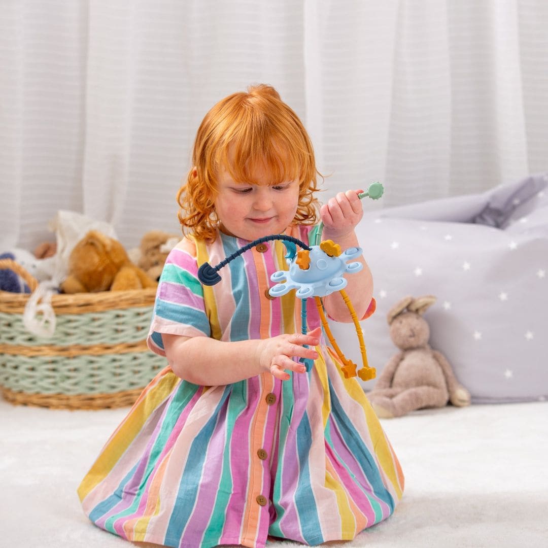 Tickit Zip Pull toy - neutral