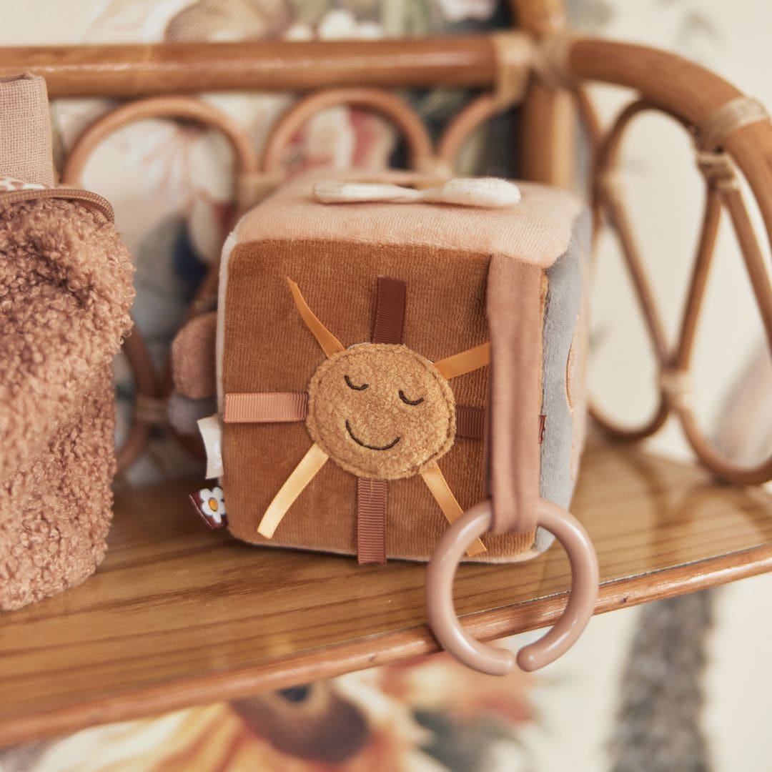 Little Dutch zachte activiteitenkubus spring garden